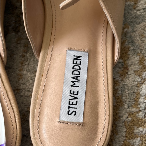 Steve Madden Beige Mules with Strap - Picture 5 of 9